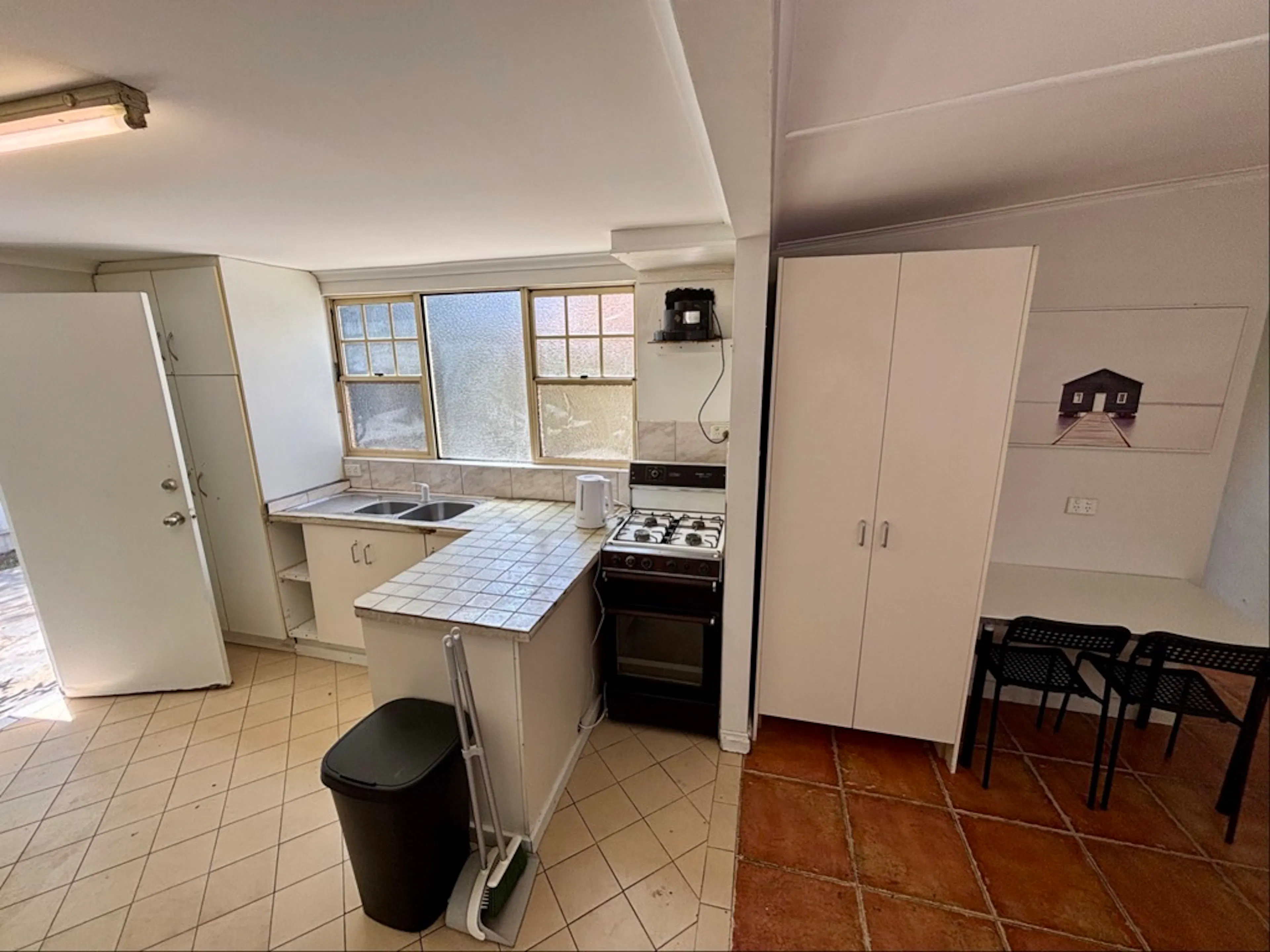 Room 2 KITCHEN 1