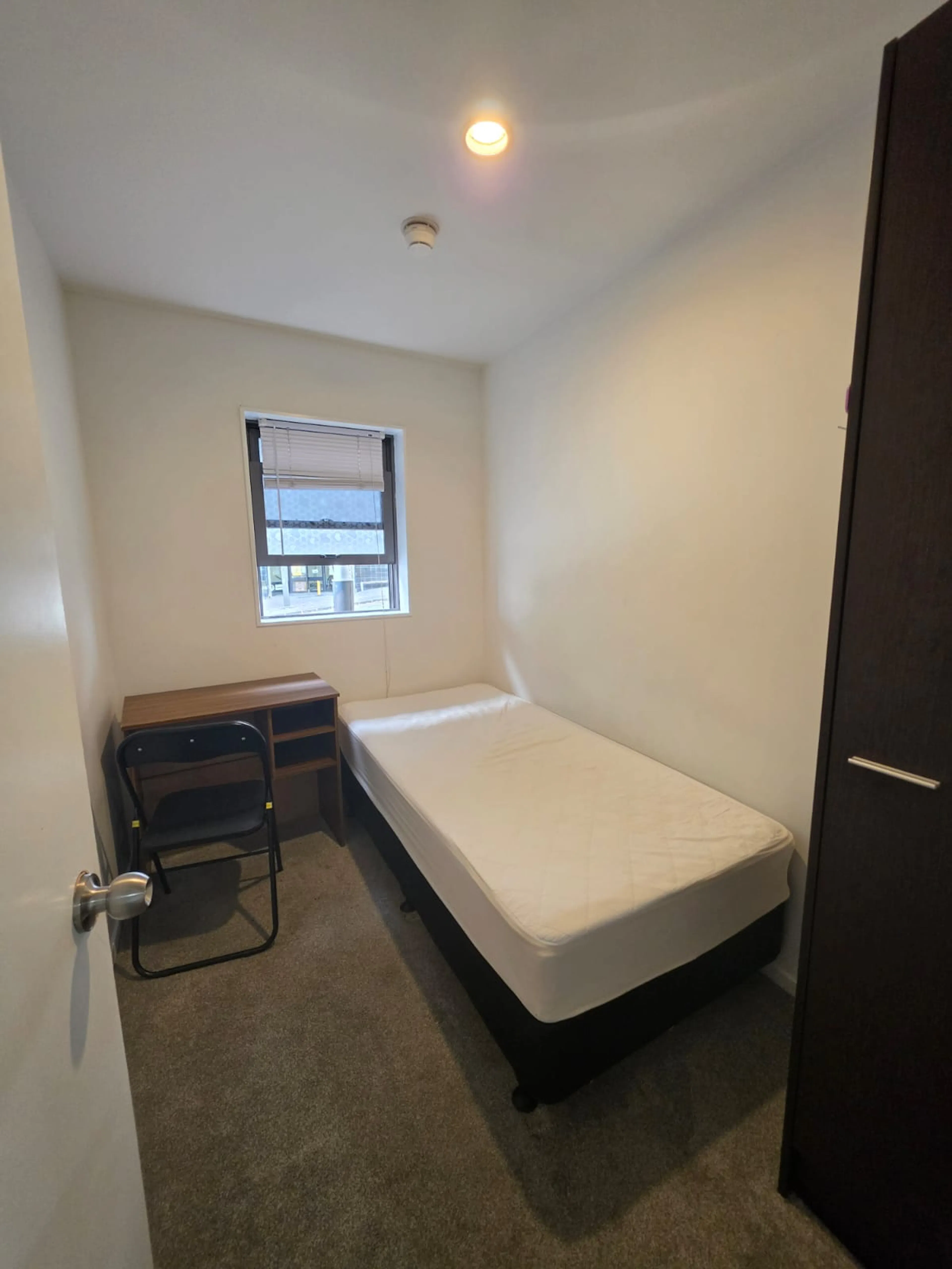 Room 2 (Bed 3, Bath 1) ROOM 3