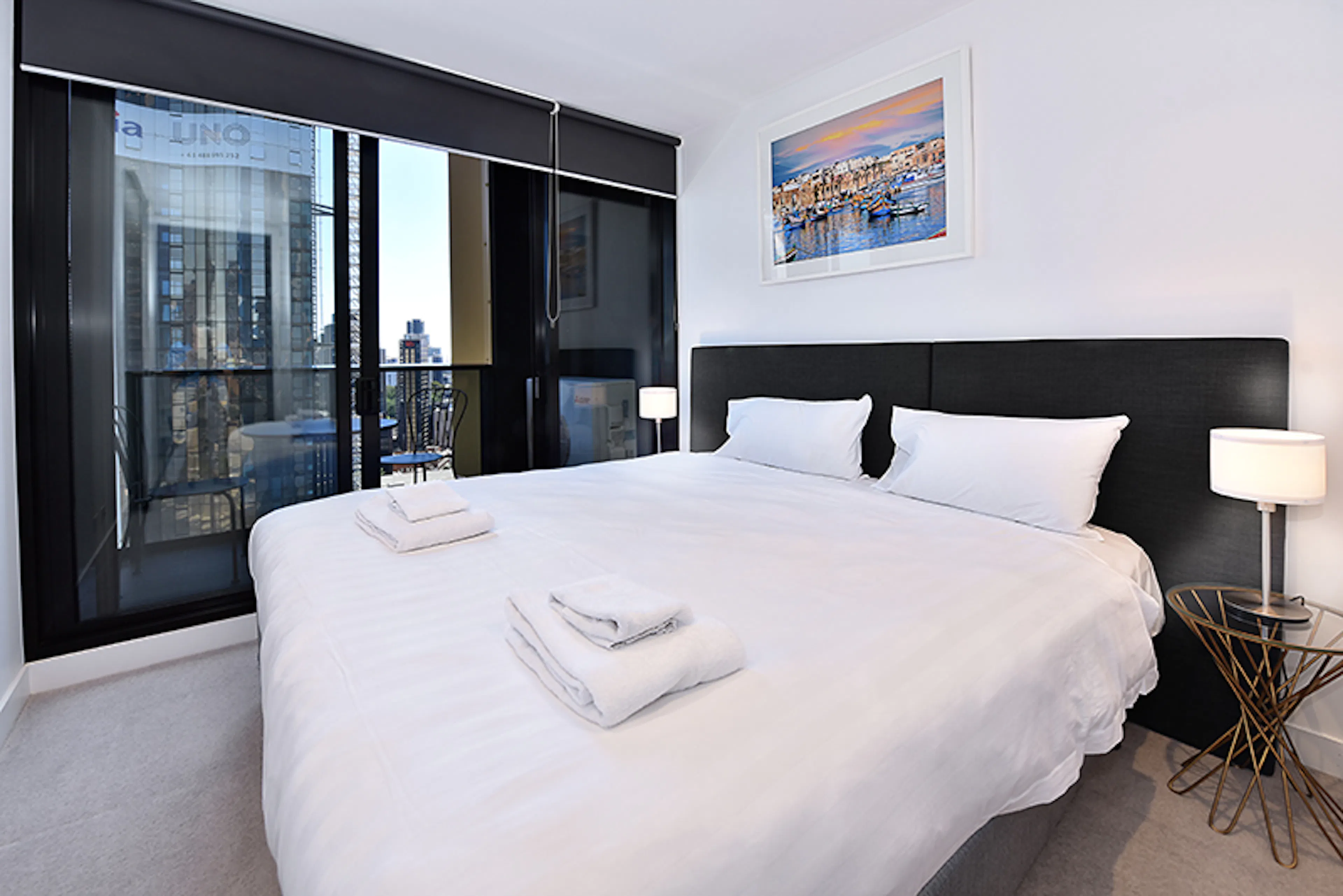 Apartment 2207 ROOM 1