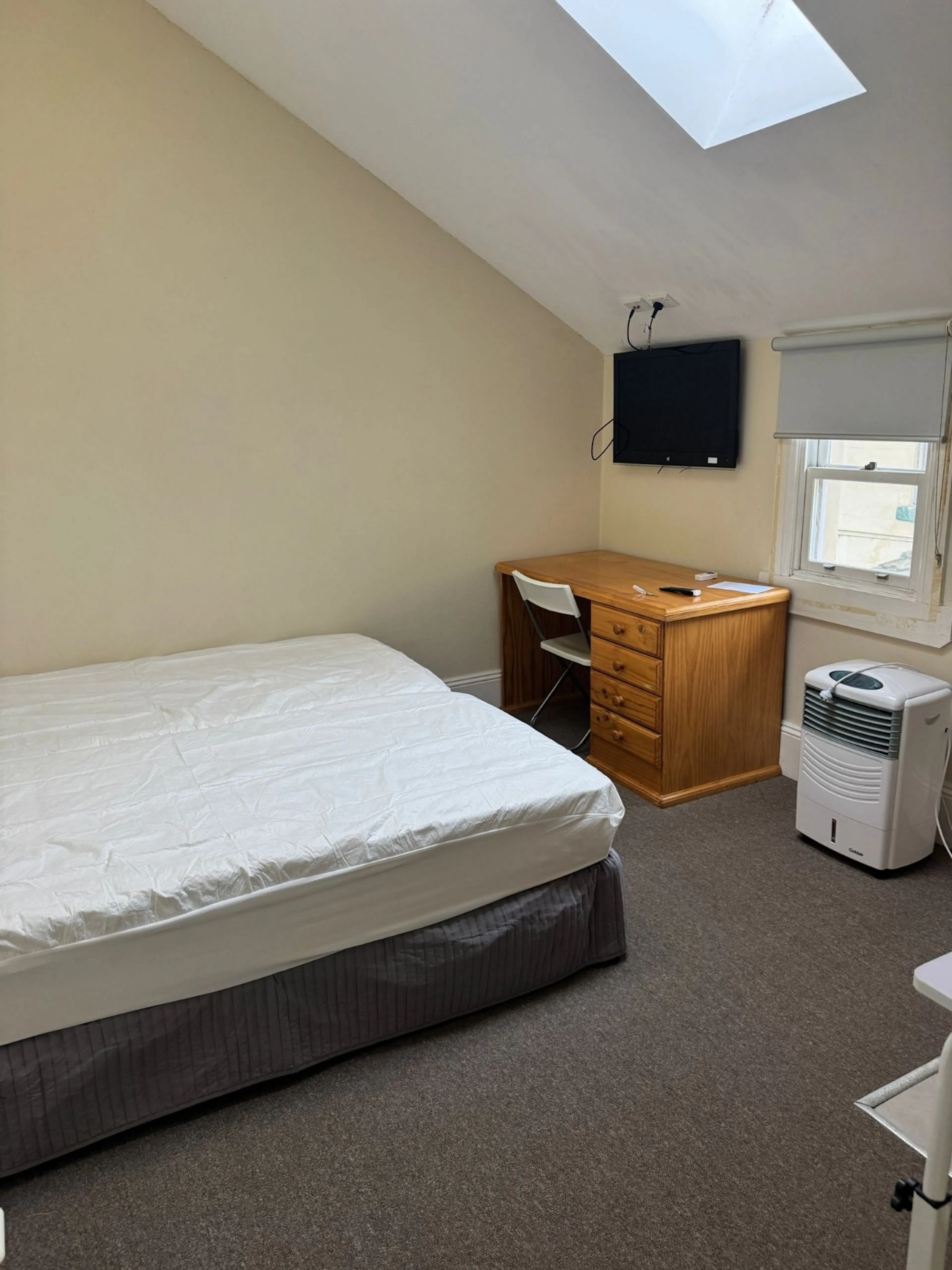 ROOM ROOM 2