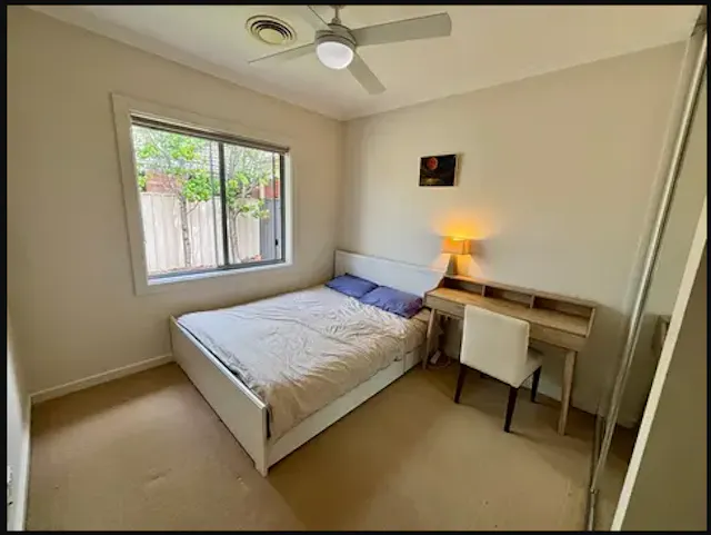Room 2 room image 1