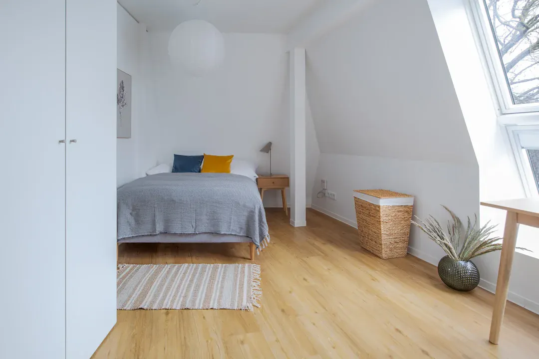 Room 2 Standard+ ROOM 4