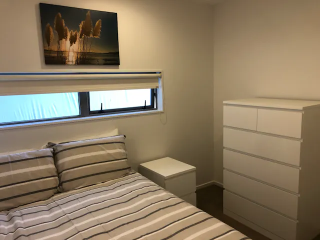 Apartment 2 (3 bedrooms & 2 bathrooms) room image 2
