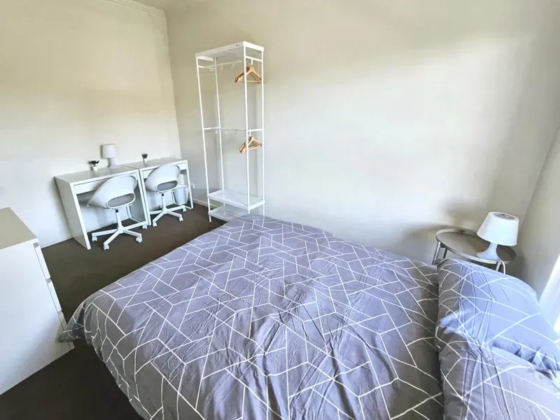 port-melbourne-melbourne-Room 3 (Ensuite)