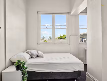 308-moore-sydney-ROOM