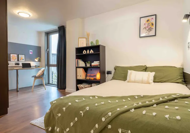 Gold En Suite room image 1