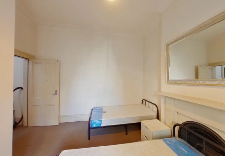 74-city-road-sydney-Room 5 Bed 2 ( Ensuite)