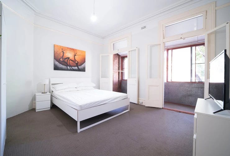 127-abercrombie-sydney-Room 6 Standard