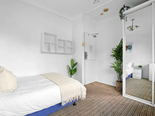 Room 8 (Standard) room image 4