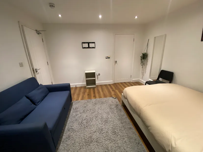 Property video thumbnail 2