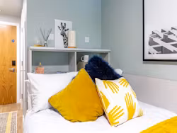 the-refinery-leeds-Copper En Suite