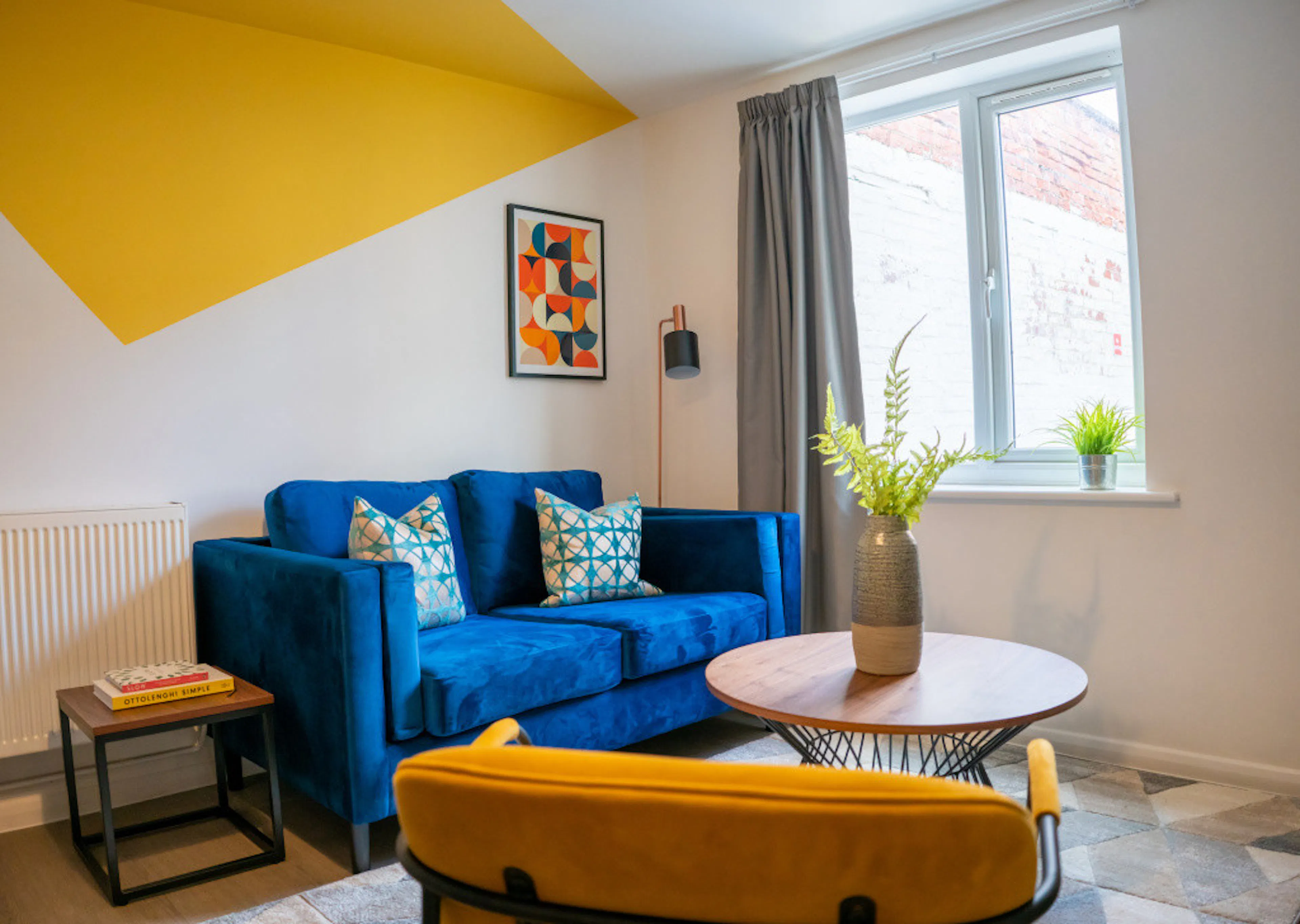 7 Bed Apartment ROOM 4
