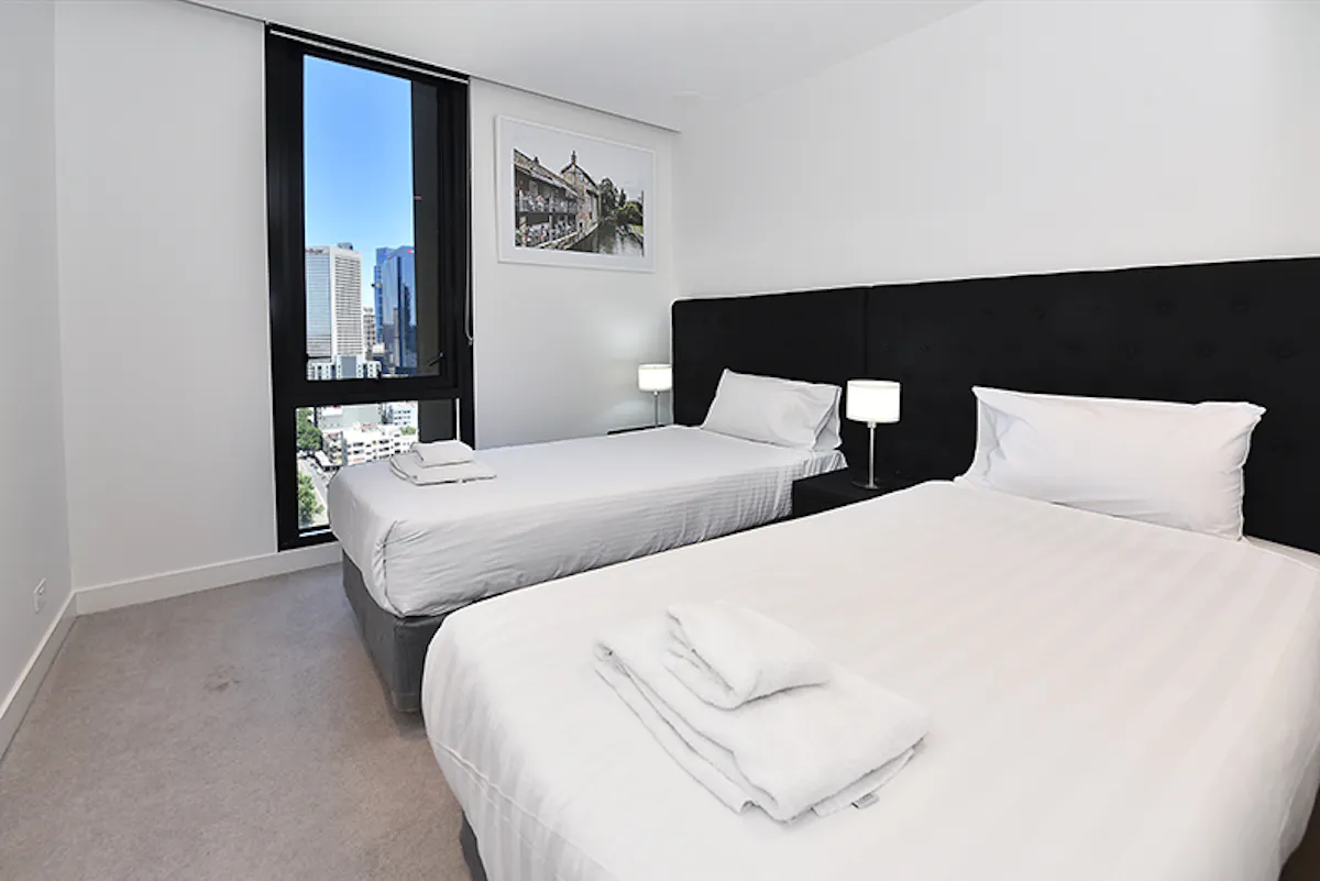 Apartment 2207 ROOM