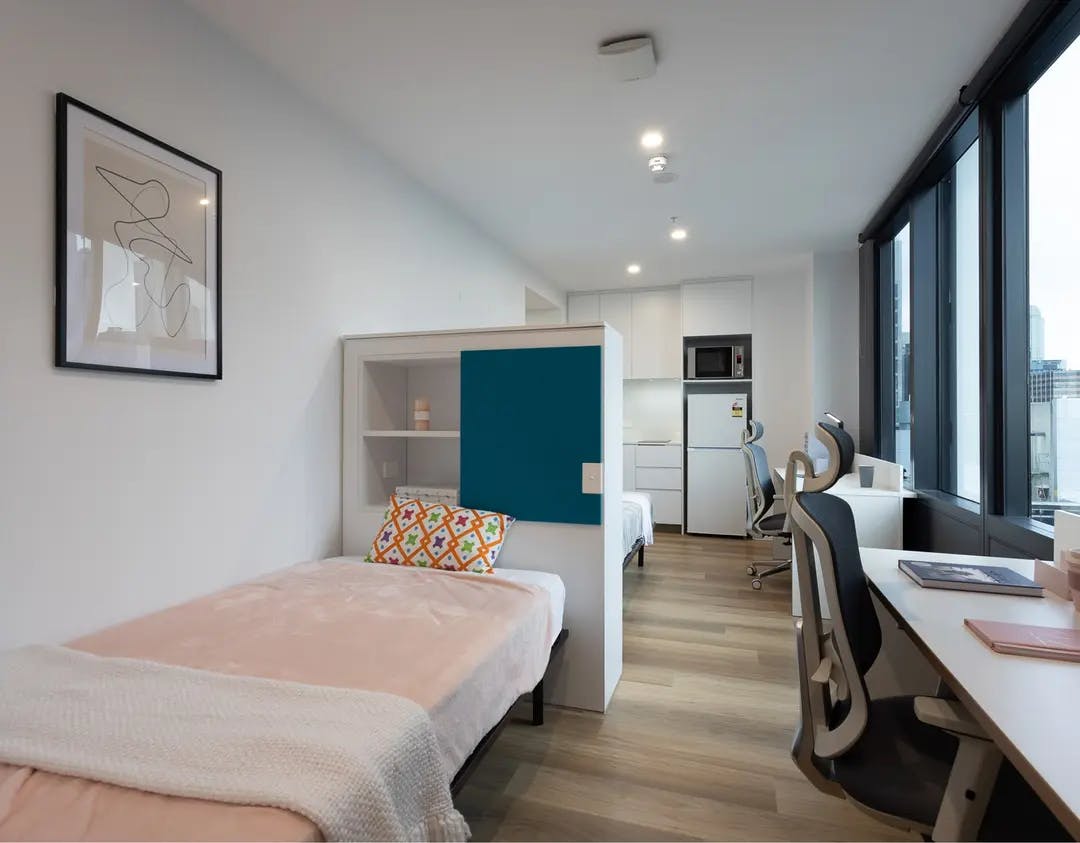 y-suites-on-abeckett-street-melbourne-Twin Studio Bronze