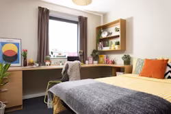 waterways-loughborough-Ensuite Extra Large Standard Double
