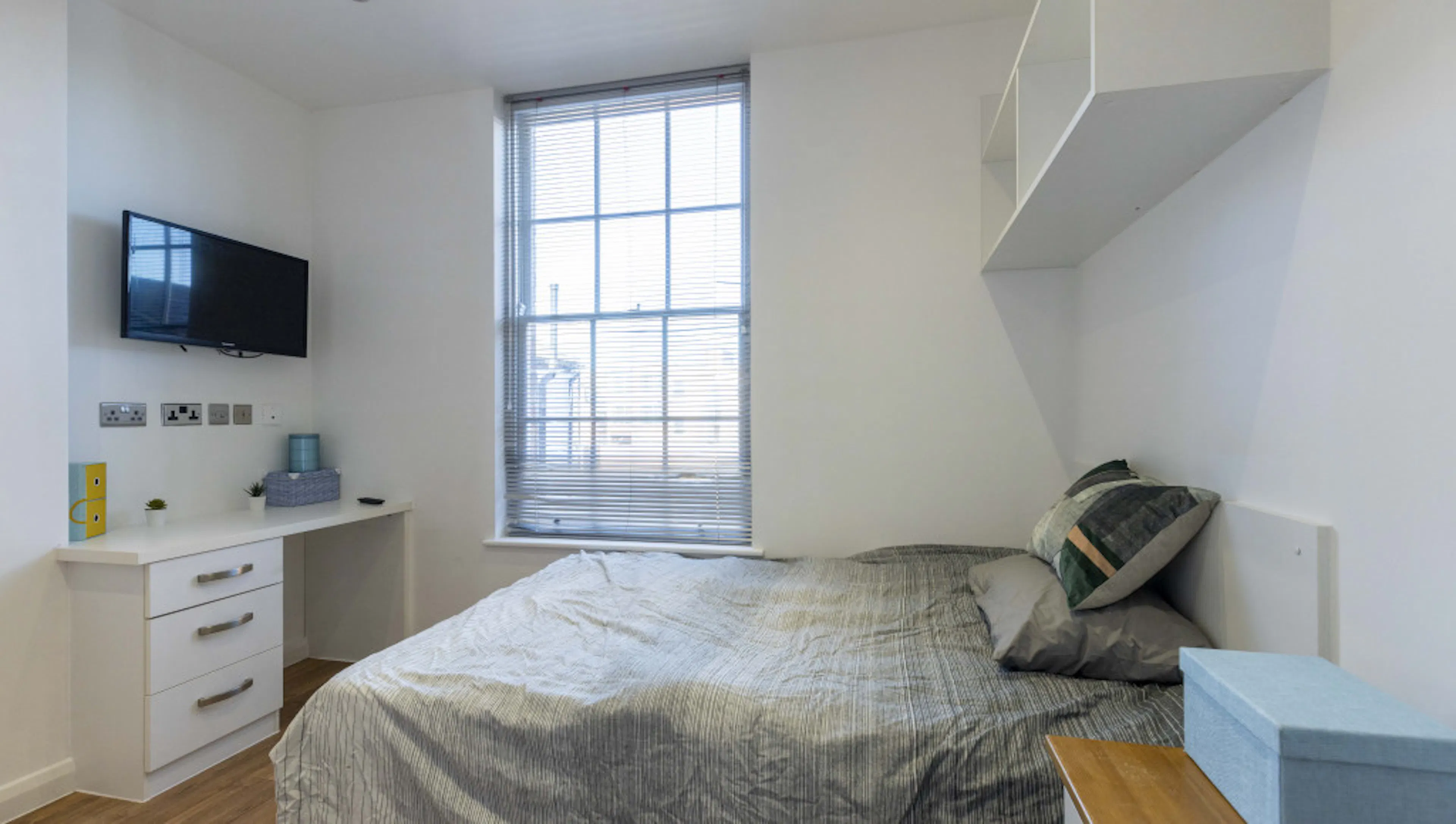 Standard ROOM 4
