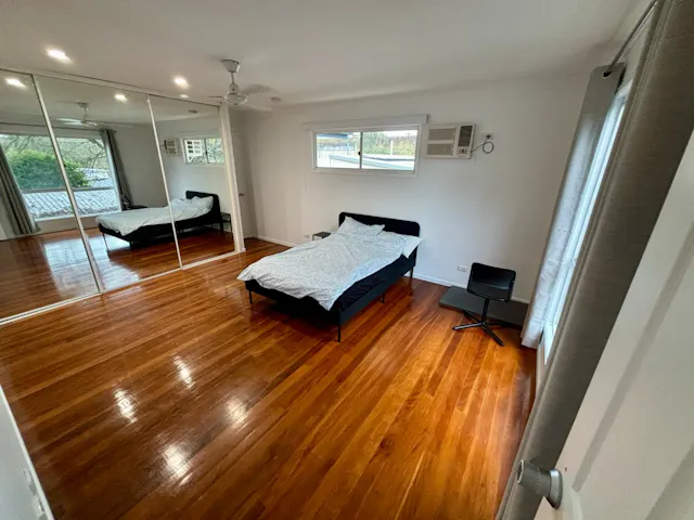 Room 4 room image 1