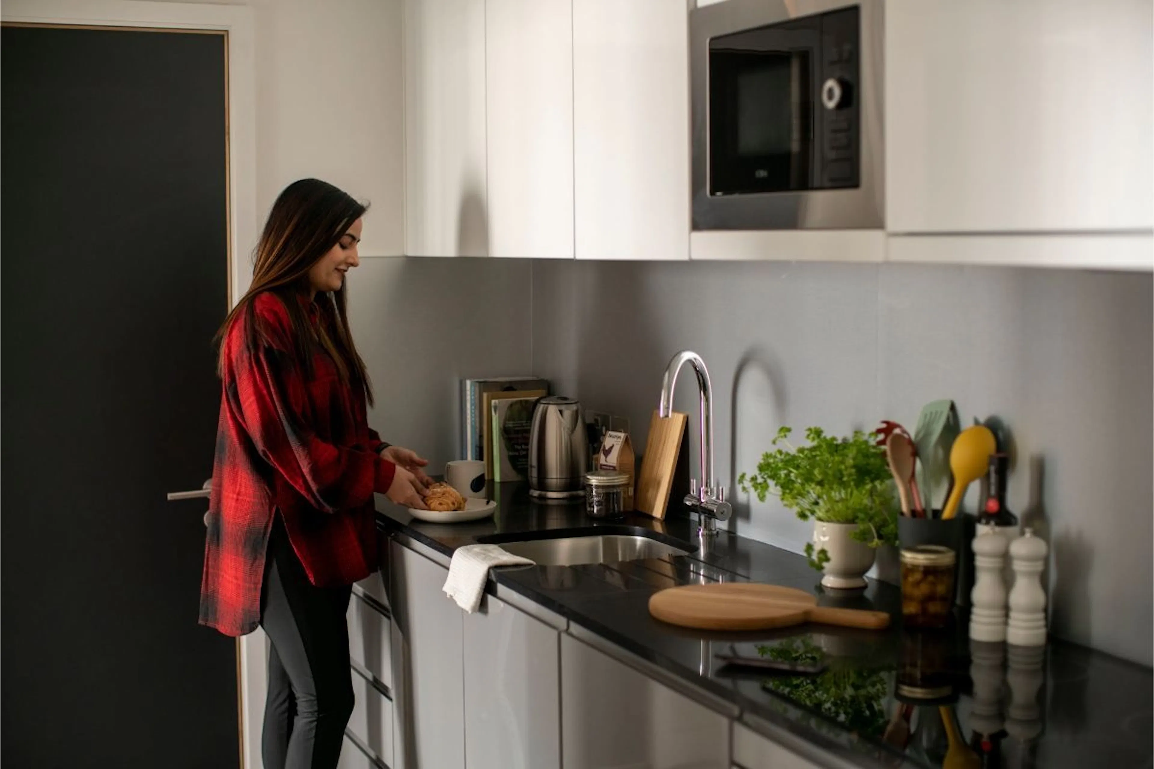 Room in a 2 person flat KITCHEN 3