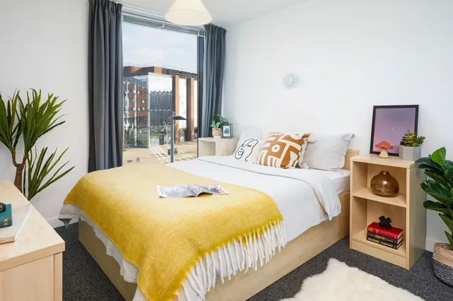 One Bed Flat High Double