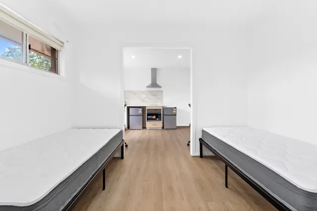 Double Room room image 1