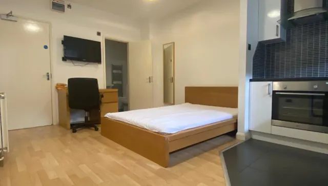 Premier room image 2