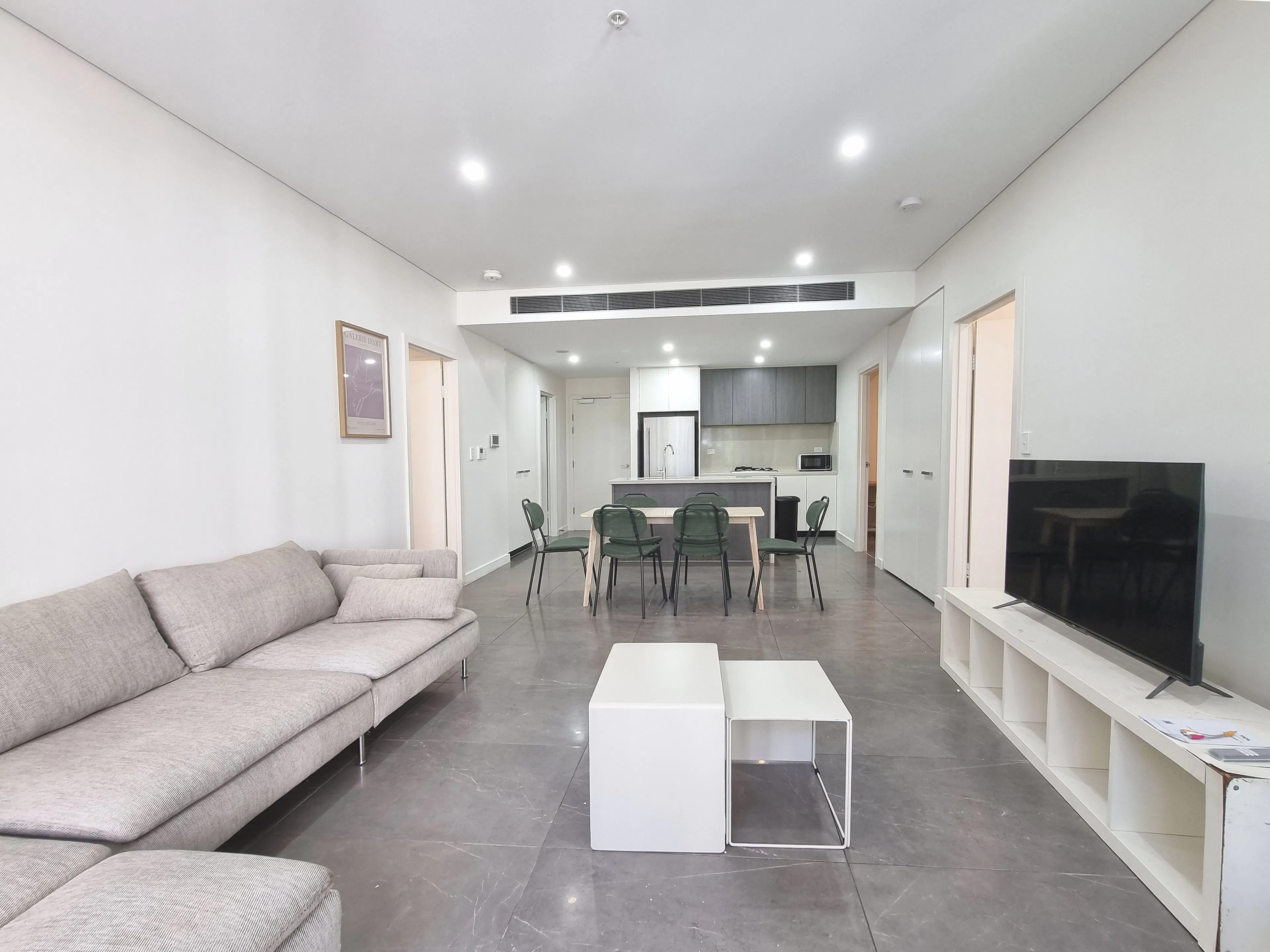 2 Bedroom 2 Bathroom ROOM 2