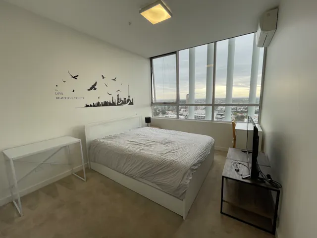 2 Bedroom, 2 Bathroom Apartment room image 2