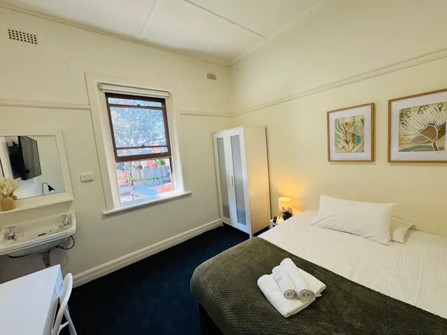 Room 19 room image 2