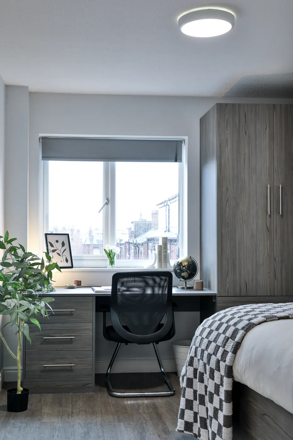 5 Bed Flat
