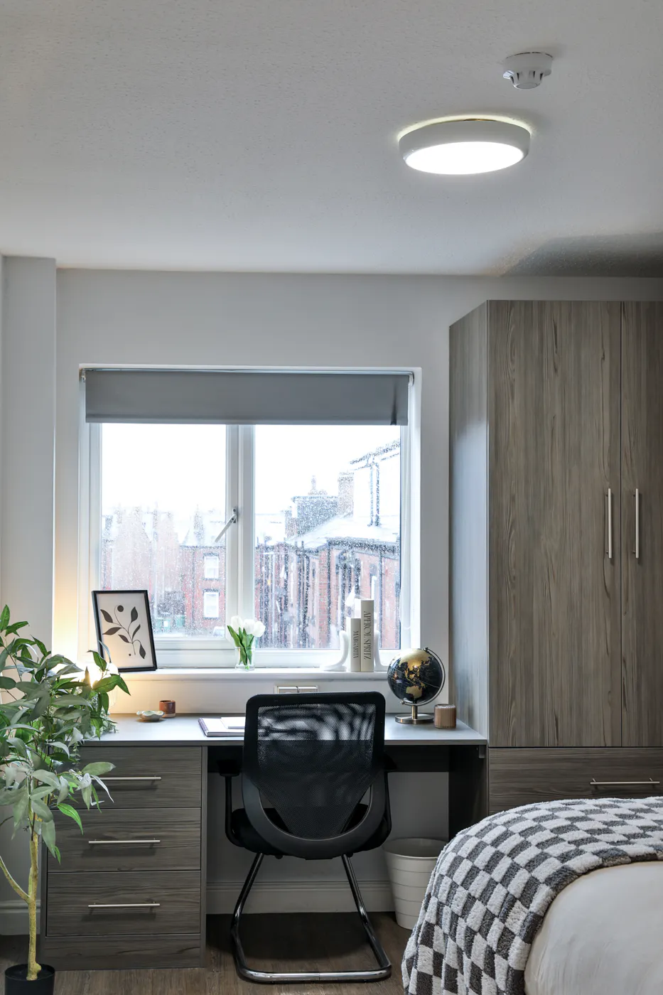 5 Bed Flat
