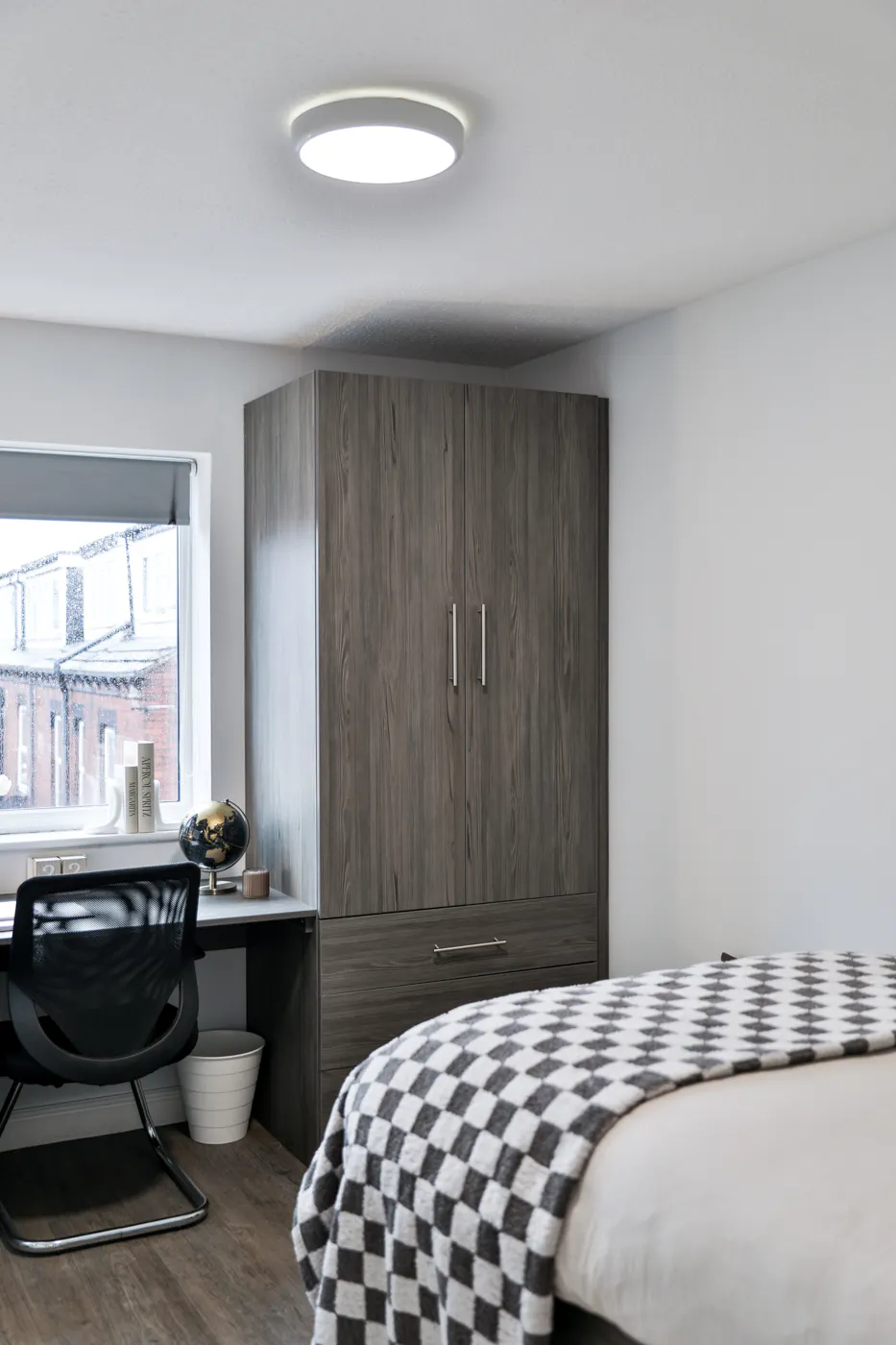5 Bed Flat