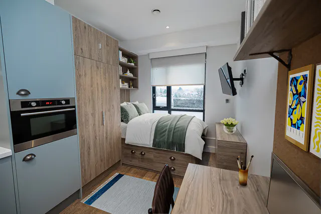 canvas-exeter-elm-exeter-Silver Studio-Mid Level