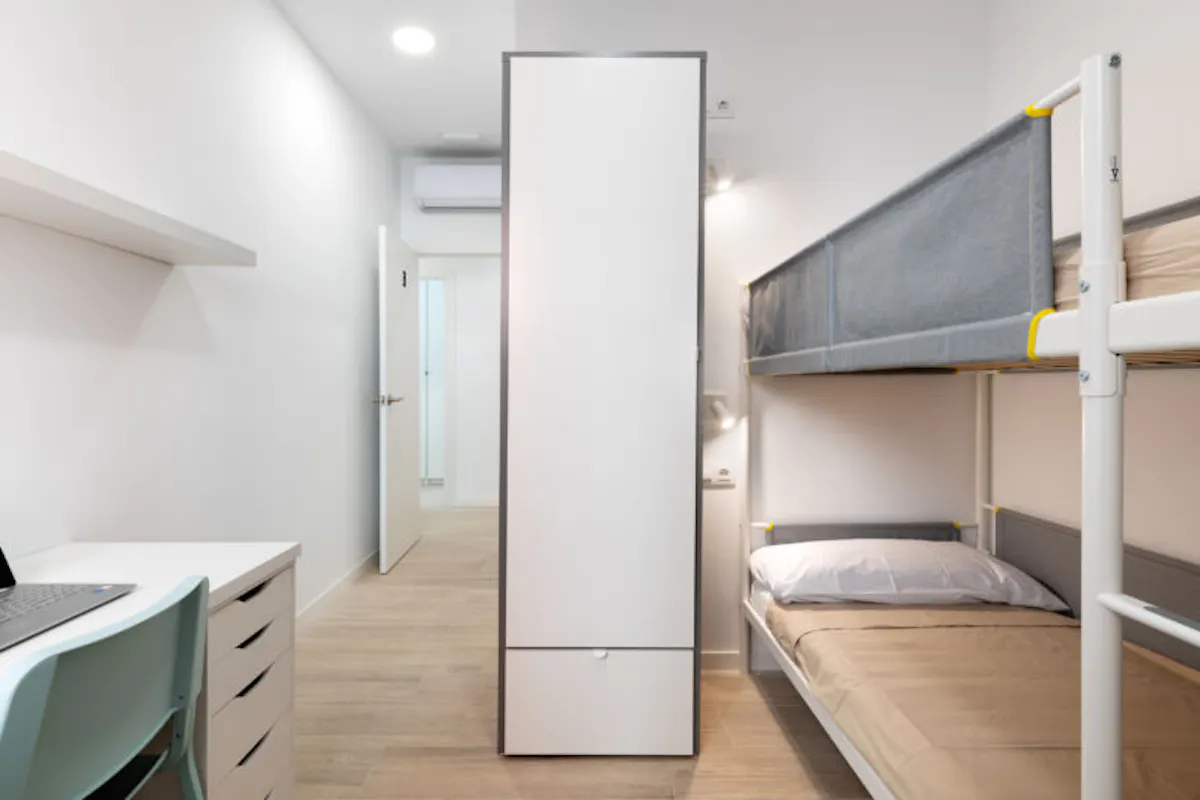 ROOM ROOM