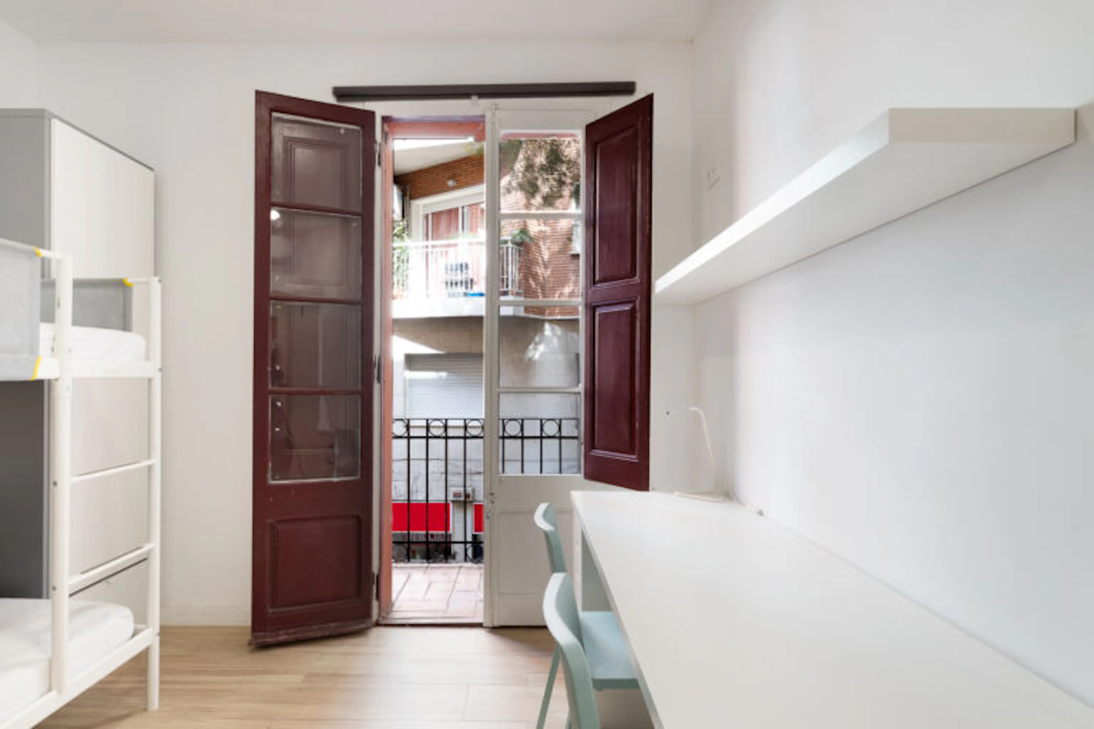 ROOM ROOM 4