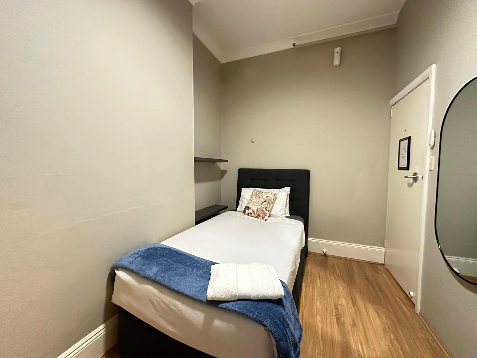 Standard Single ROOM 3