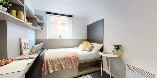 Silver Ensuite Penthouse room image 1
