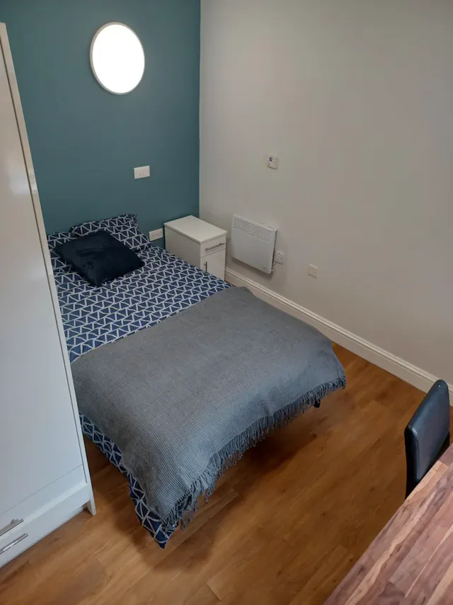 Silver Studio room image 1