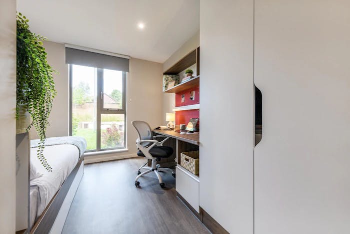 Ensuite Bronze