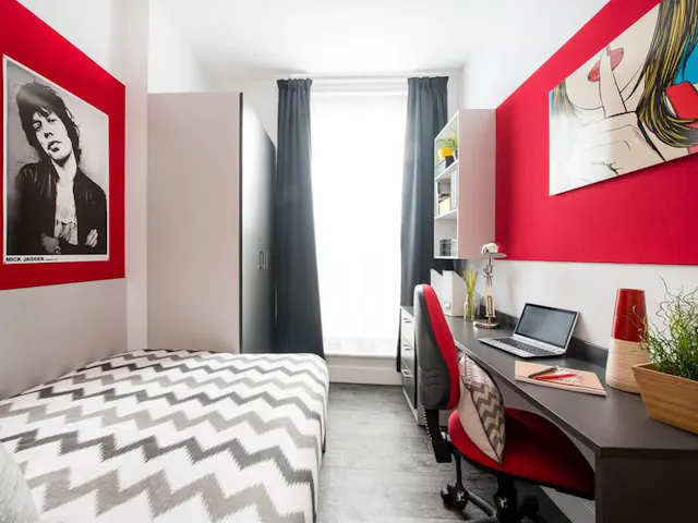 Standard room image 1