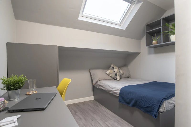 Standard Loft Ensuite