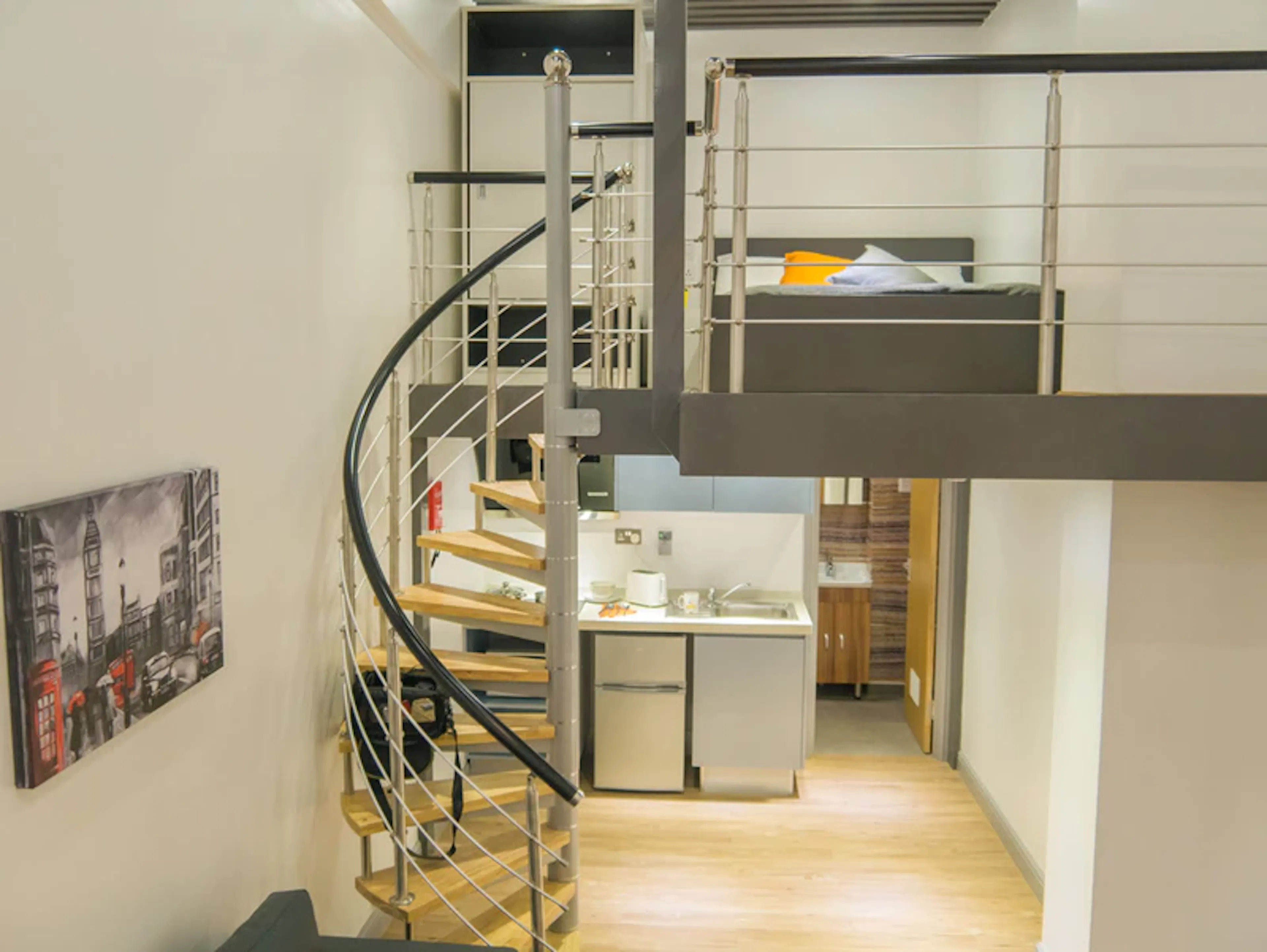 Studio ROOM 2
