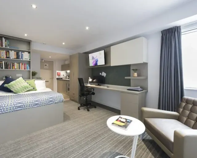 Gold Studio room image 1