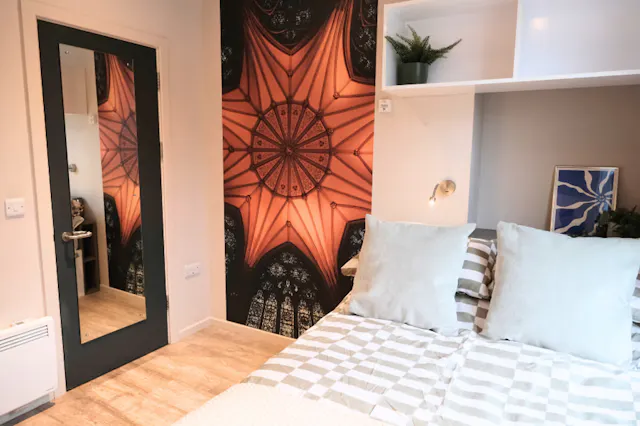 Classic Shared Apartment room image 1