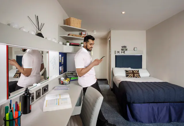 Sapphire En-suite Serviced Apartment room image 2
