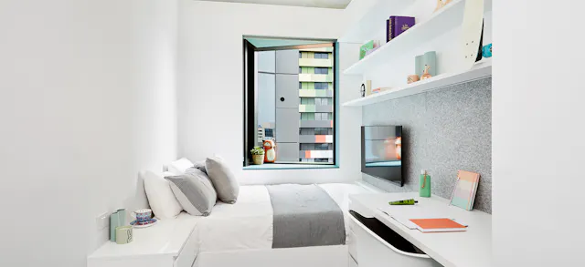 Signature Studio room image 1