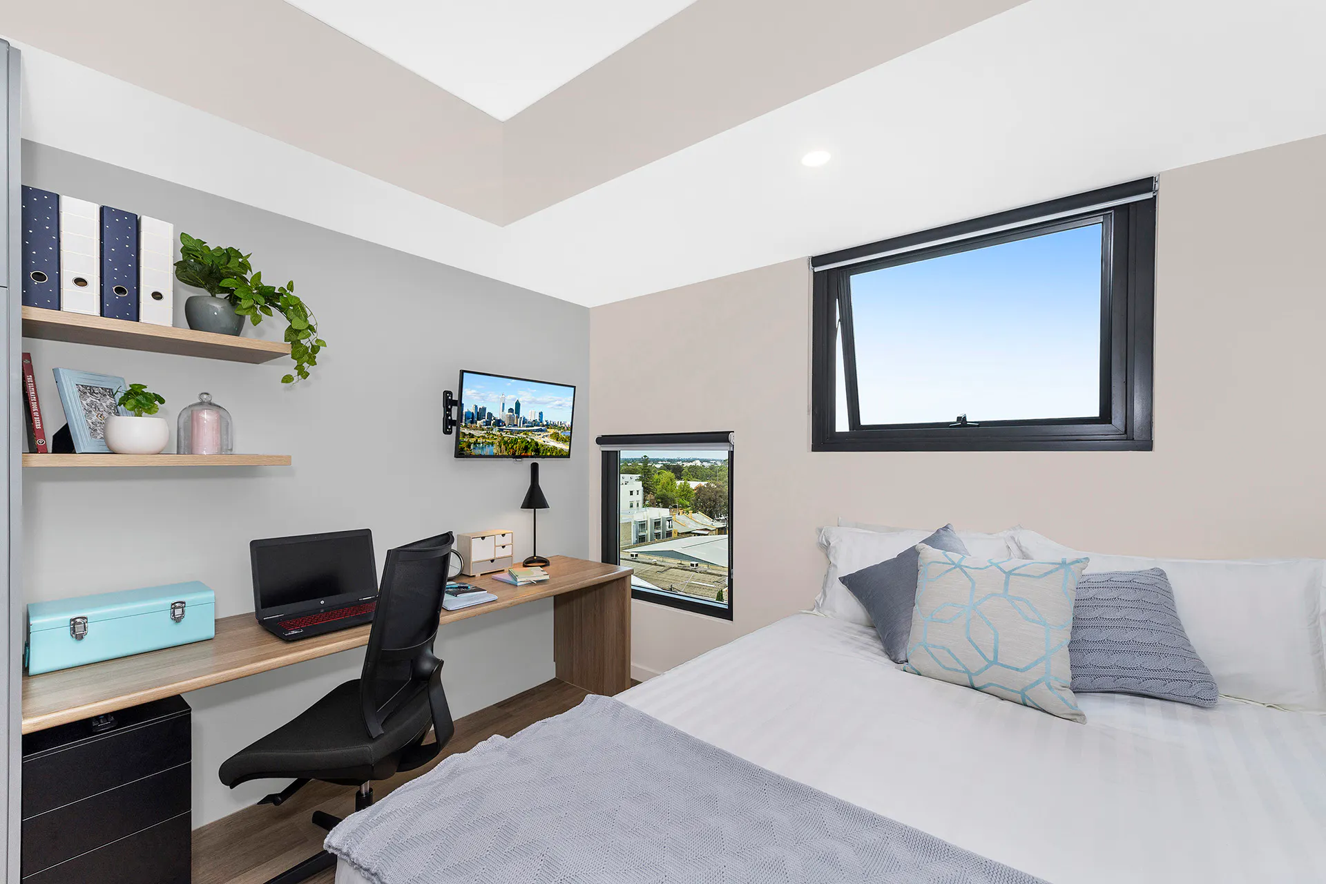 2 Bedroom Apartment ROOM 1