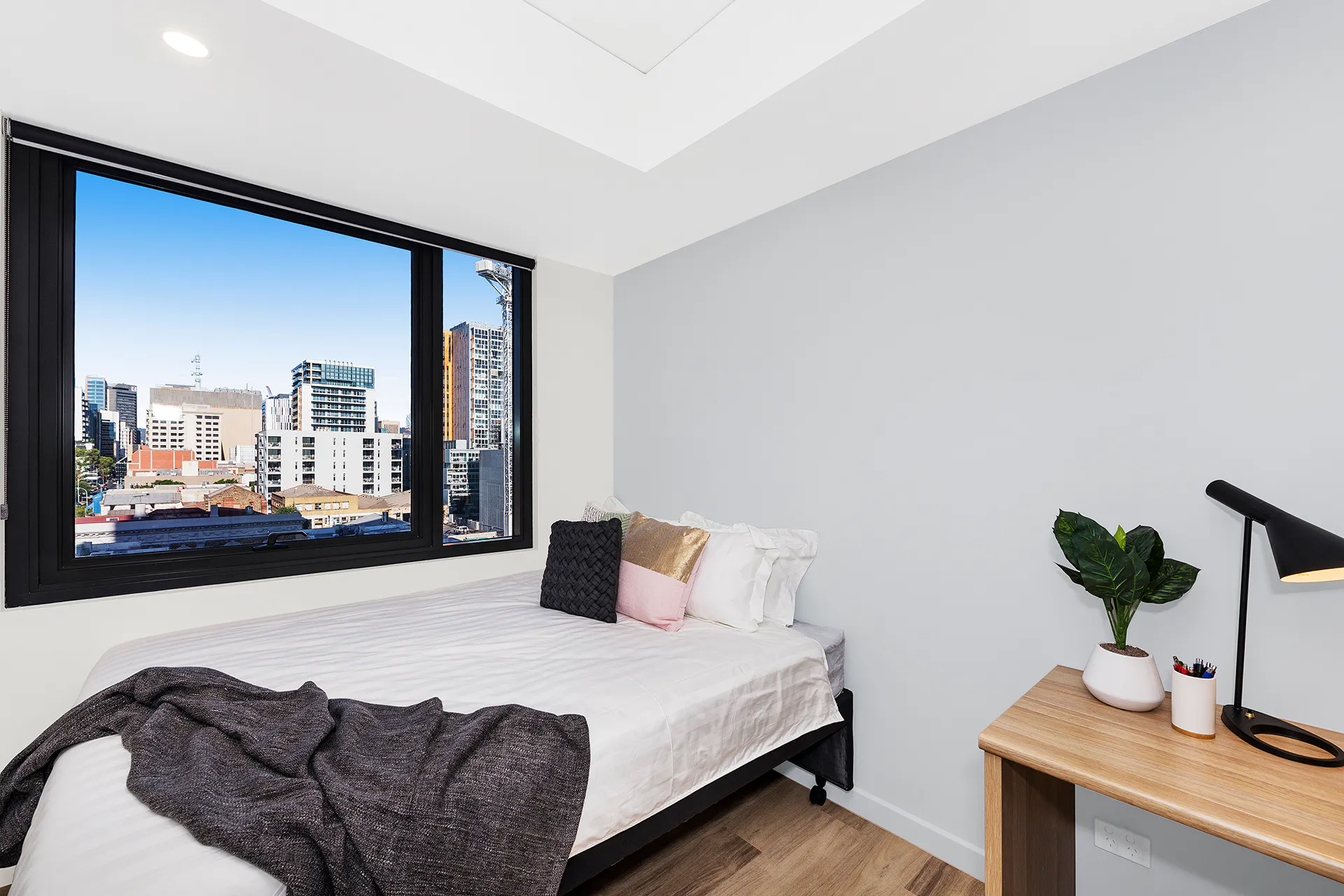 scape-waymouth-st-adelaide-6 Bedroom Apartment