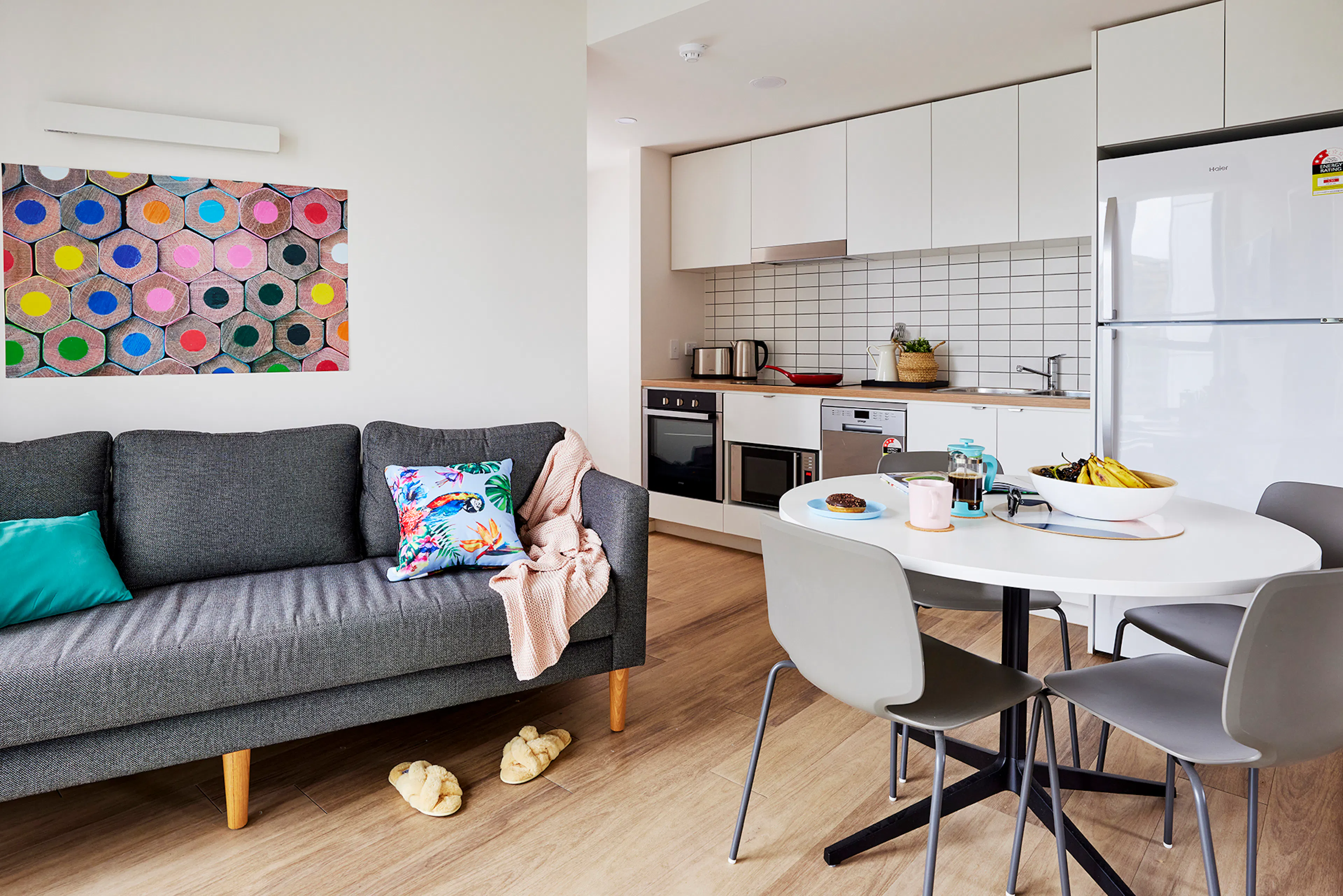 4 Bed Apartment KITCHEN 3