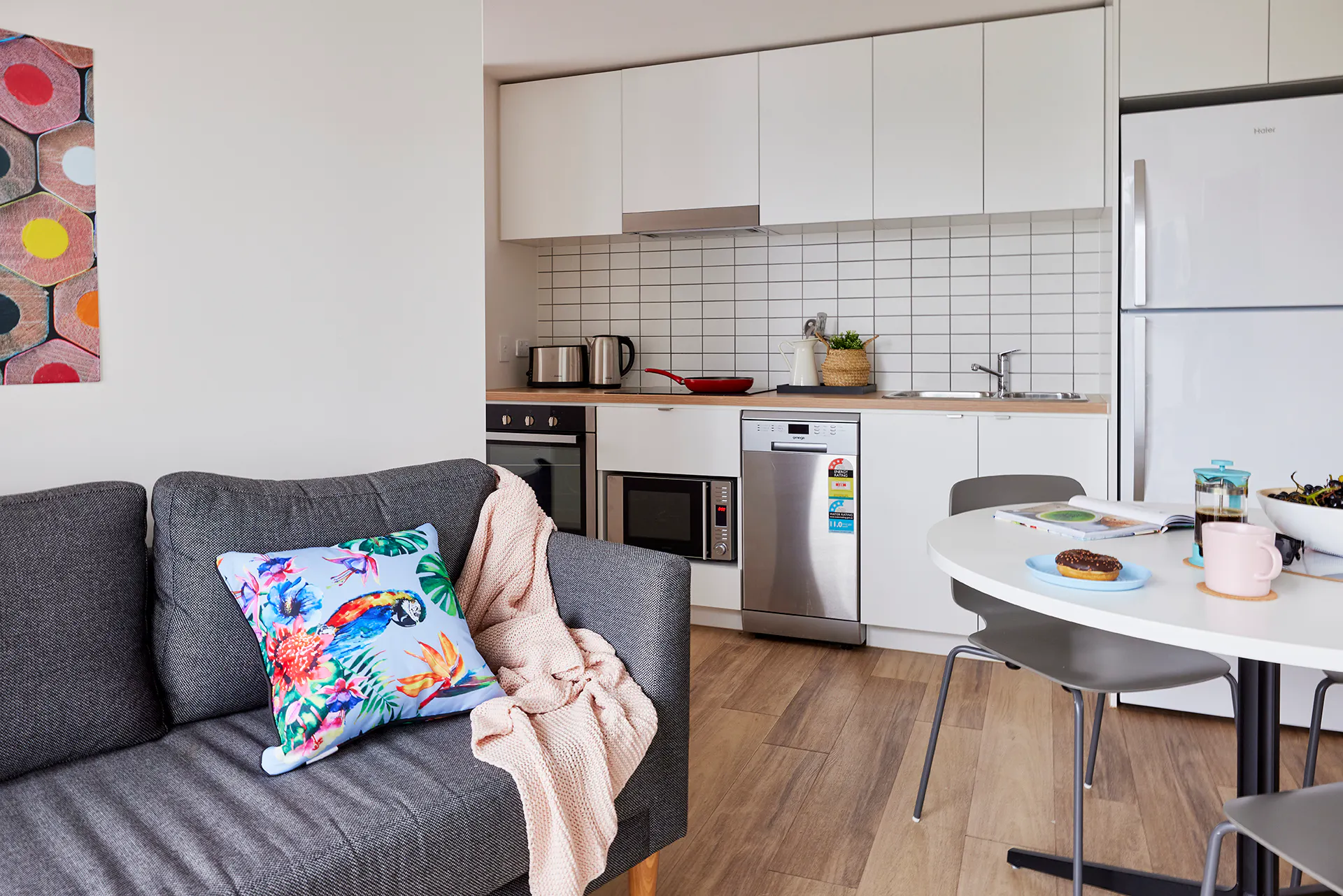 4 Bed Apartment KITCHEN 2