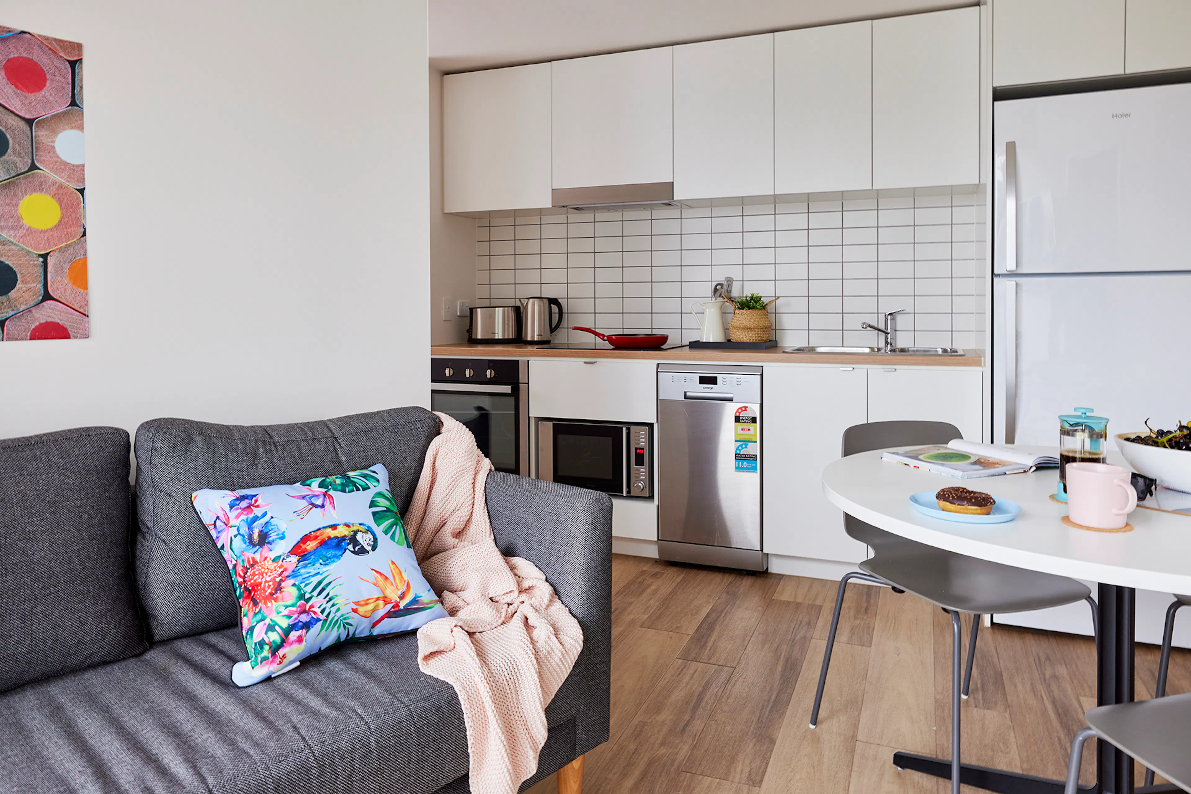 4 Bed Apartment KITCHEN 2